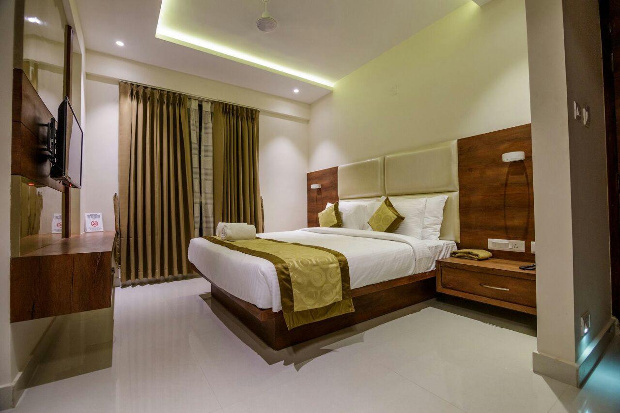 Hotel Tranquil Manipal Esterno foto